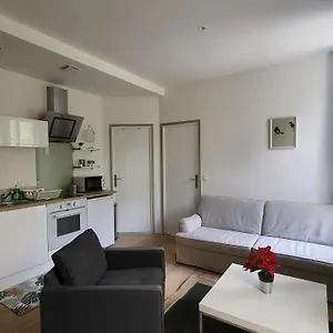 2 Pièces Avec Terrasse Proche Centre - Parking Gratuit à Proximité , Lourdes Francia